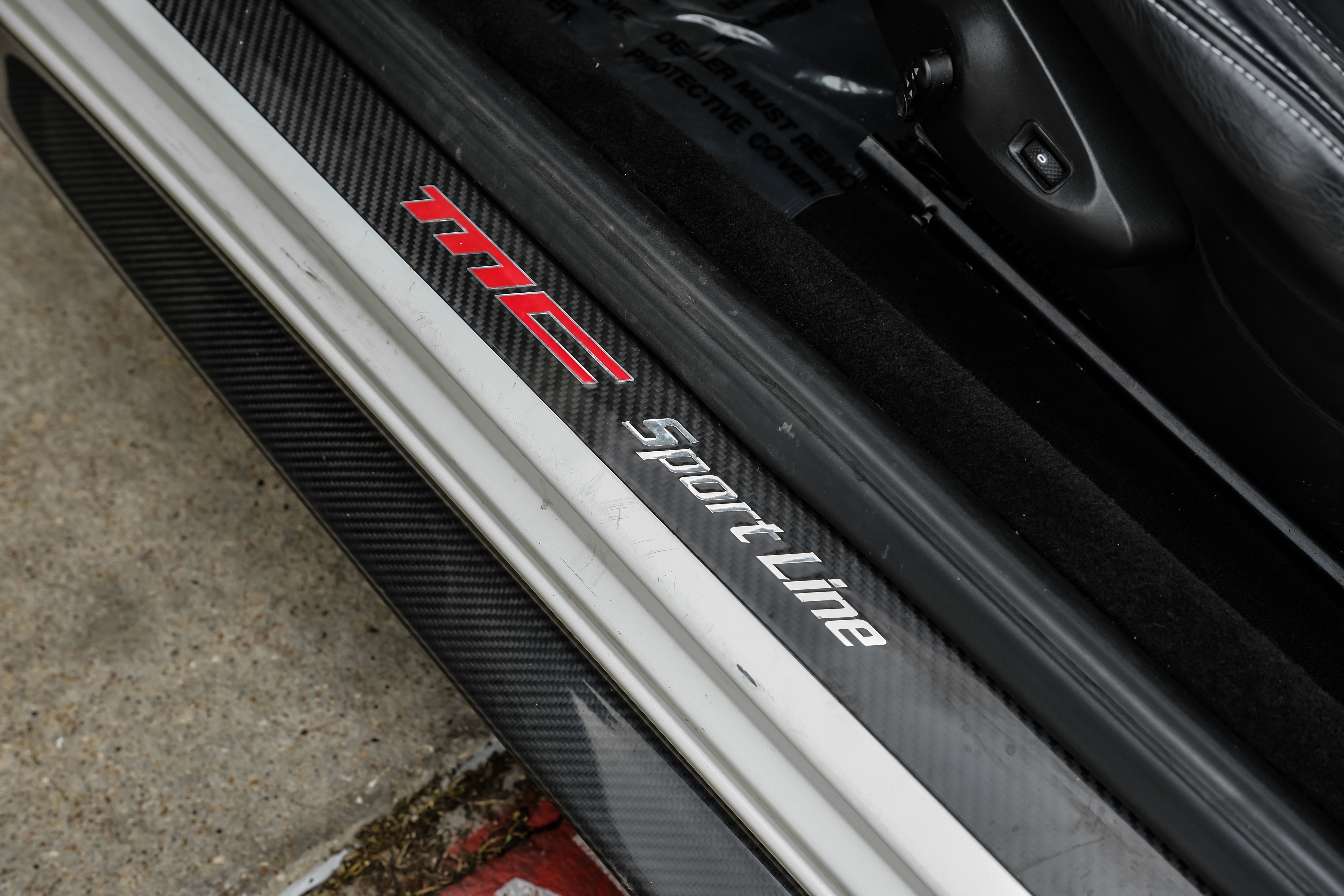 Used 2015 Maserati GranTurismo Sport RWD image 33