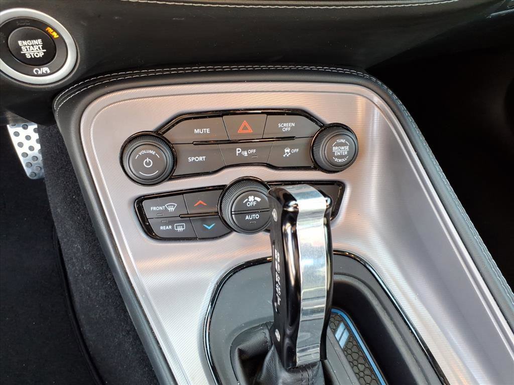 Used 2023 Dodge Challenger SXT w/ Plus Package image 21