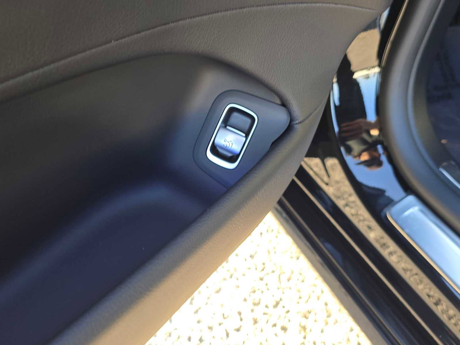 Used 2024 Mercedes-Benz S 580 S 580 image 24