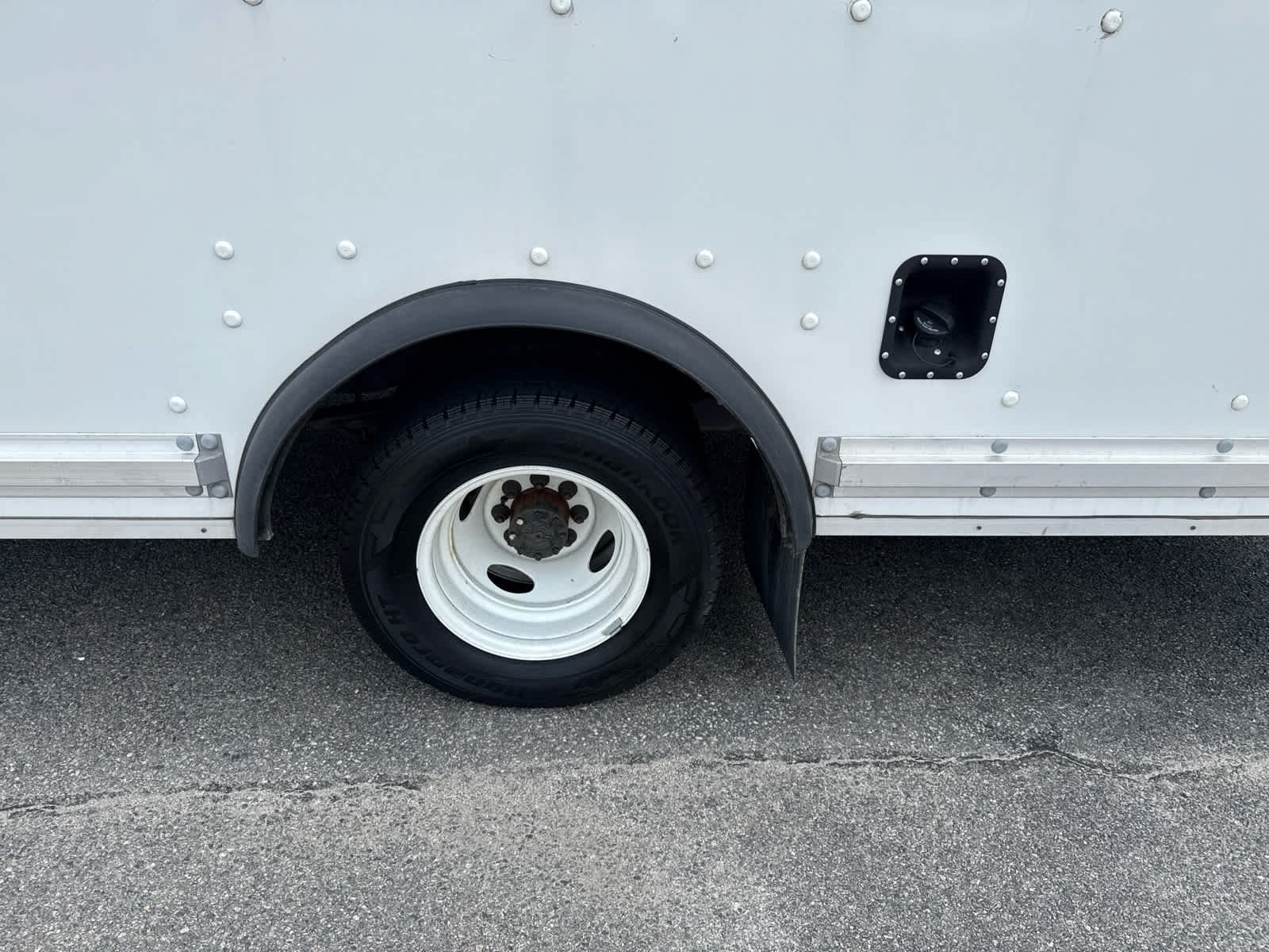 Used 2024 Ford E-350 and Econoline 350 Super Duty w/ Power Windows & Locks Group RWD image 9