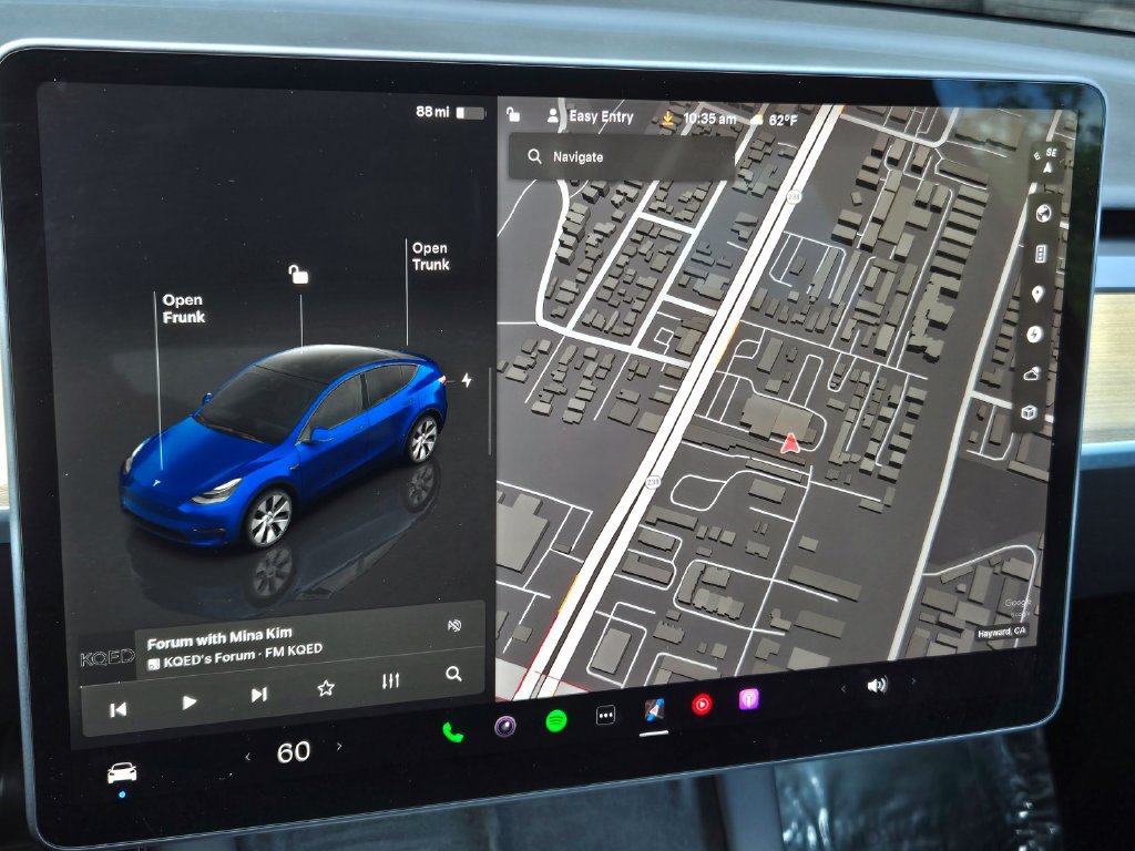 Used 2023 Tesla Model Y Long Range AWD/4WD image 19