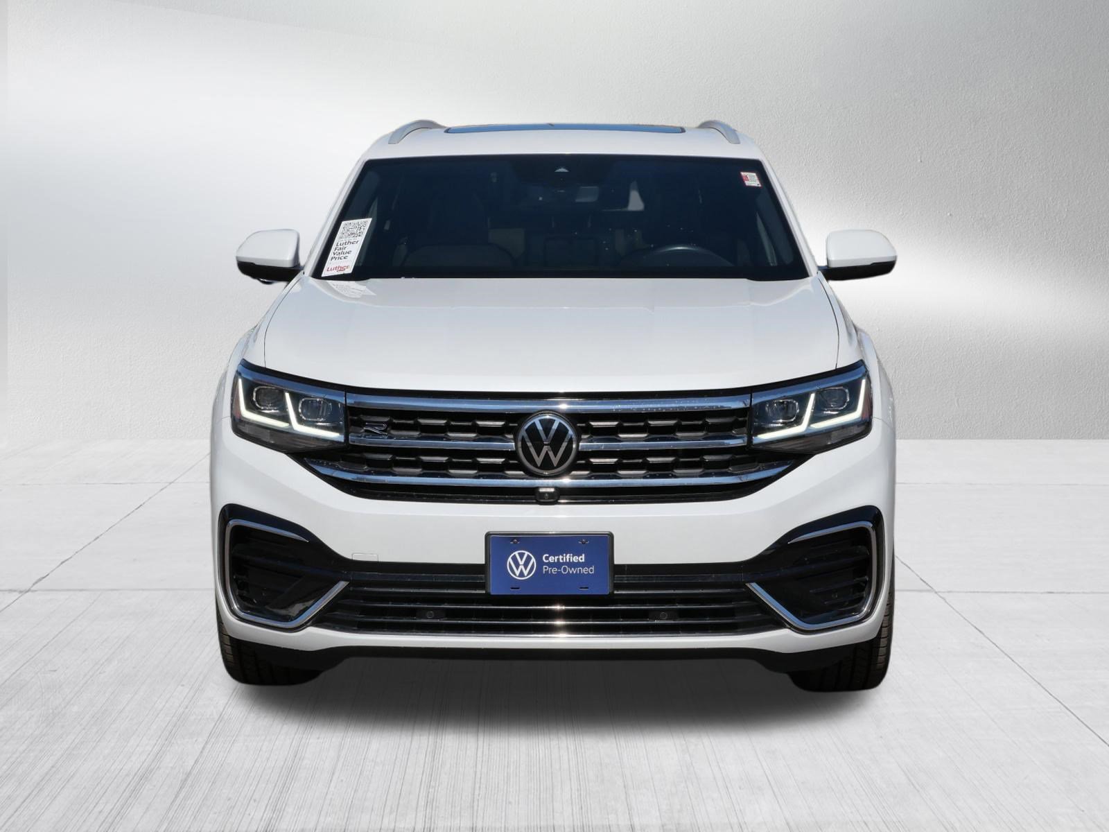 Used 2022 Volkswagen Atlas Cross Sport SEL Premium R-Line image 2