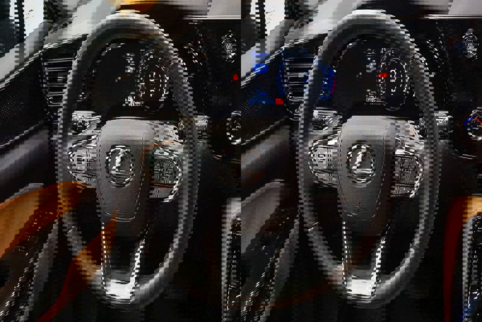 Used 2024 Lexus NX 250 FWD image 16