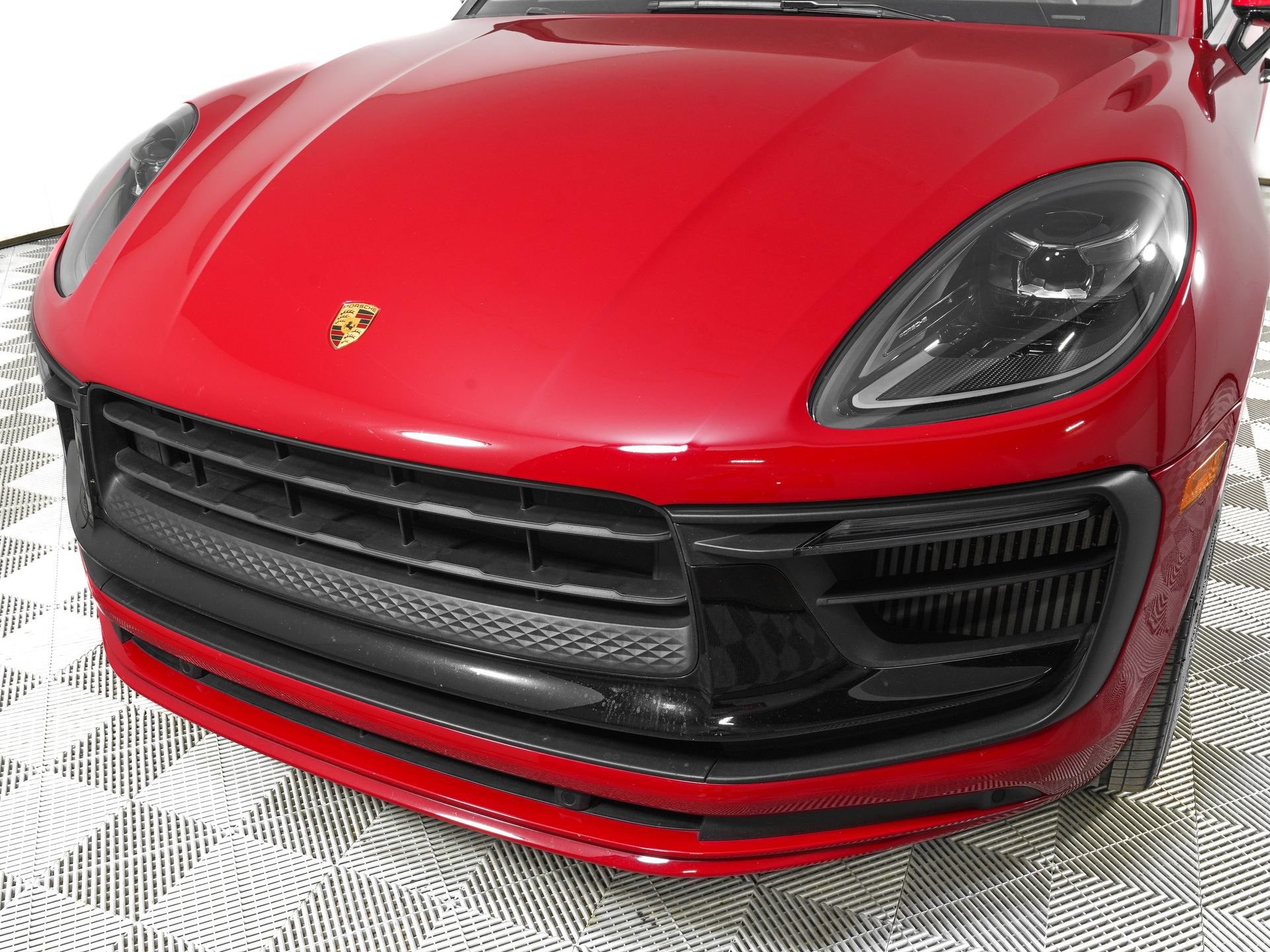 Used 2022 Porsche Macan GTS AWD/4WD image 29