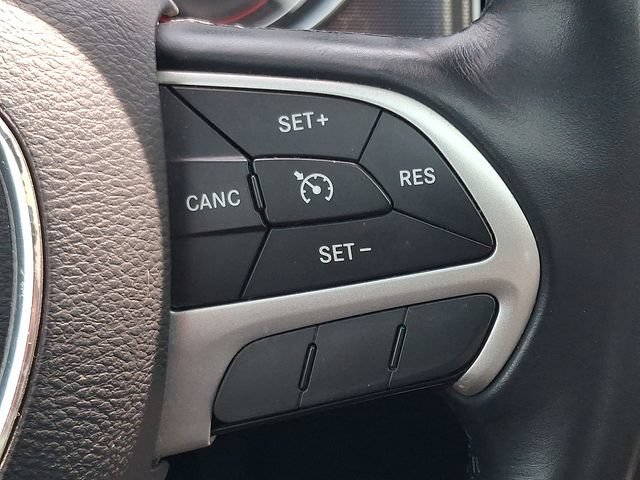 Used 2015 Dodge Charger SXT w/ AWD Plus Group image 23