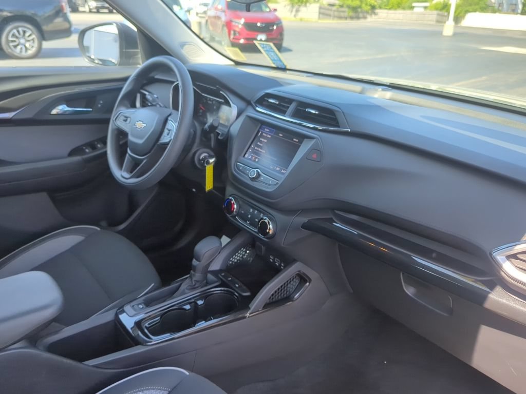 Certified 2023 Chevrolet TrailBlazer LS FWD image 11