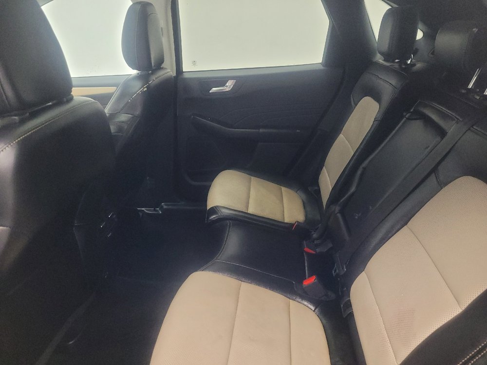 Used 2022 Ford Escape Titanium w/ Titanium Premium Package FWD image 18