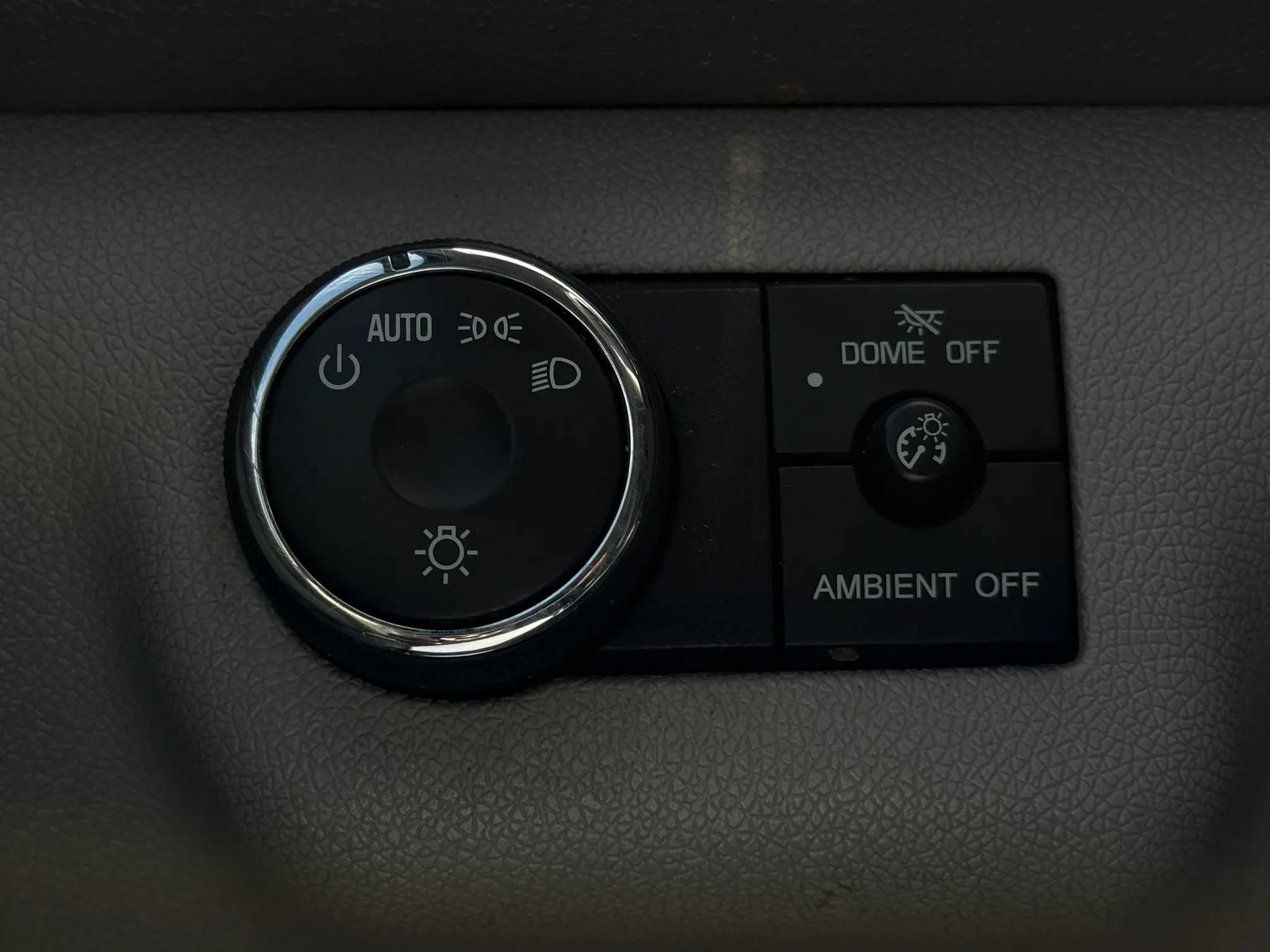 Used 2015 GMC Acadia SLE AWD/4WD image 27