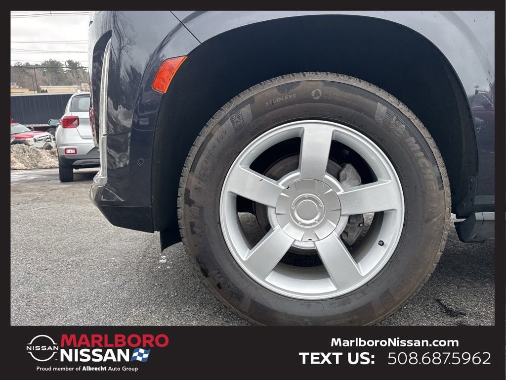 Used 2022 Cadillac Escalade Premium Luxury w/ Performance Package image 11