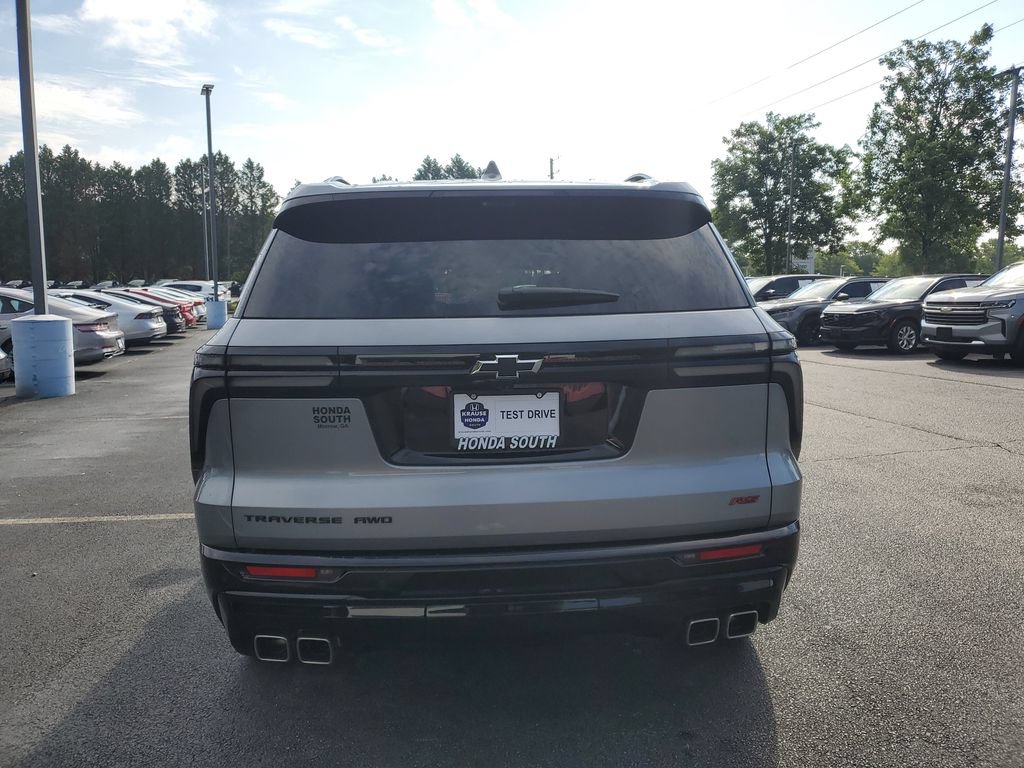 Used 2024 Chevrolet Traverse RS AWD/4WD image 5