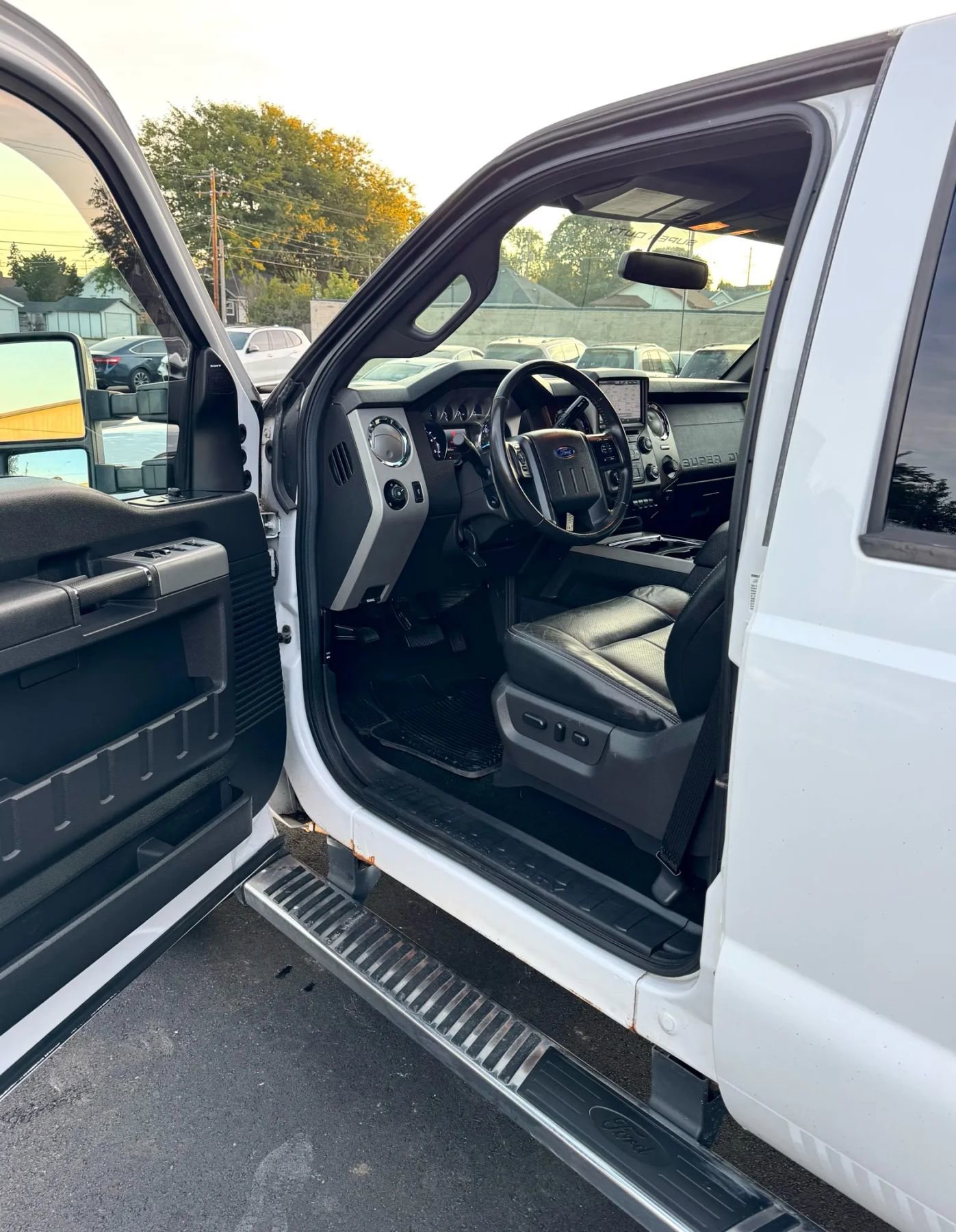 Used 2013 Ford F350 Lariat w/ Chrome Pkg image 13