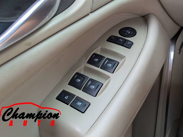 Used 2017 Cadillac Escalade Premium Luxury RWD image 31