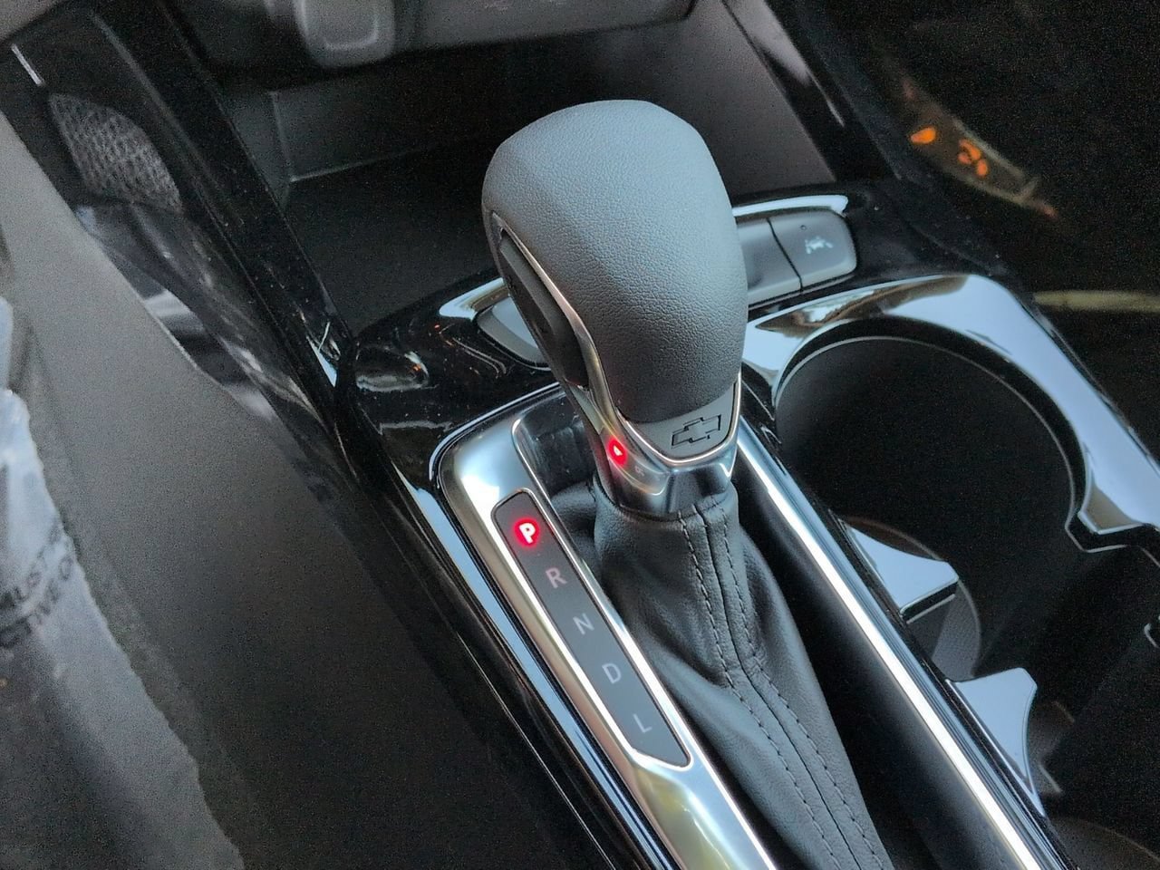 Used 2026 Chevrolet Trax LT w/ LT Convenience Package FWD image 15