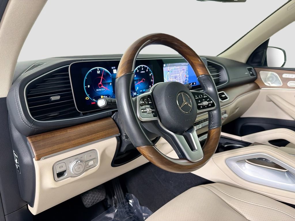 Used 2022 Mercedes-Benz GLS 450 4MATIC image 9