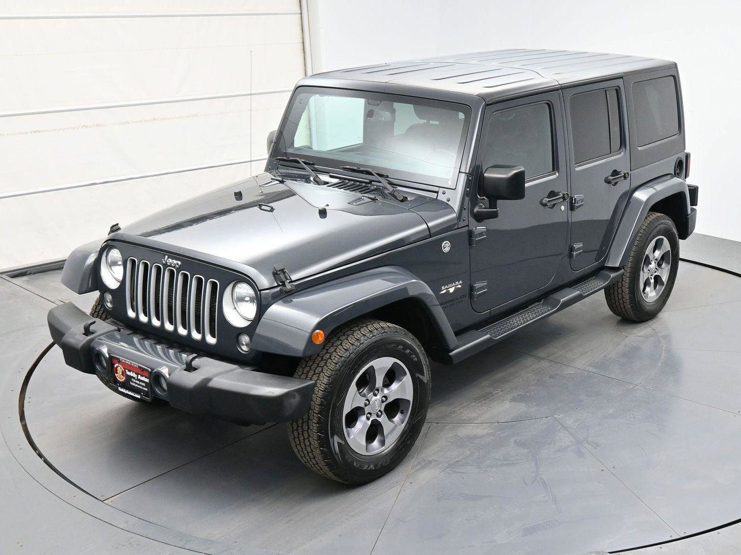 Used 2016 Jeep Wrangler Unlimited Sahara w/ Connectivity Group image 36