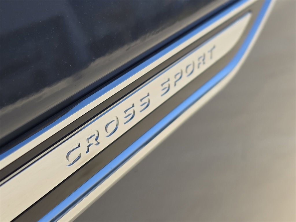 New 2026 Volkswagen Atlas Cross Sport SE image 7