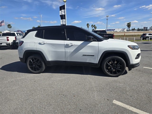 Used 2023 Jeep Compass Altitude image 5