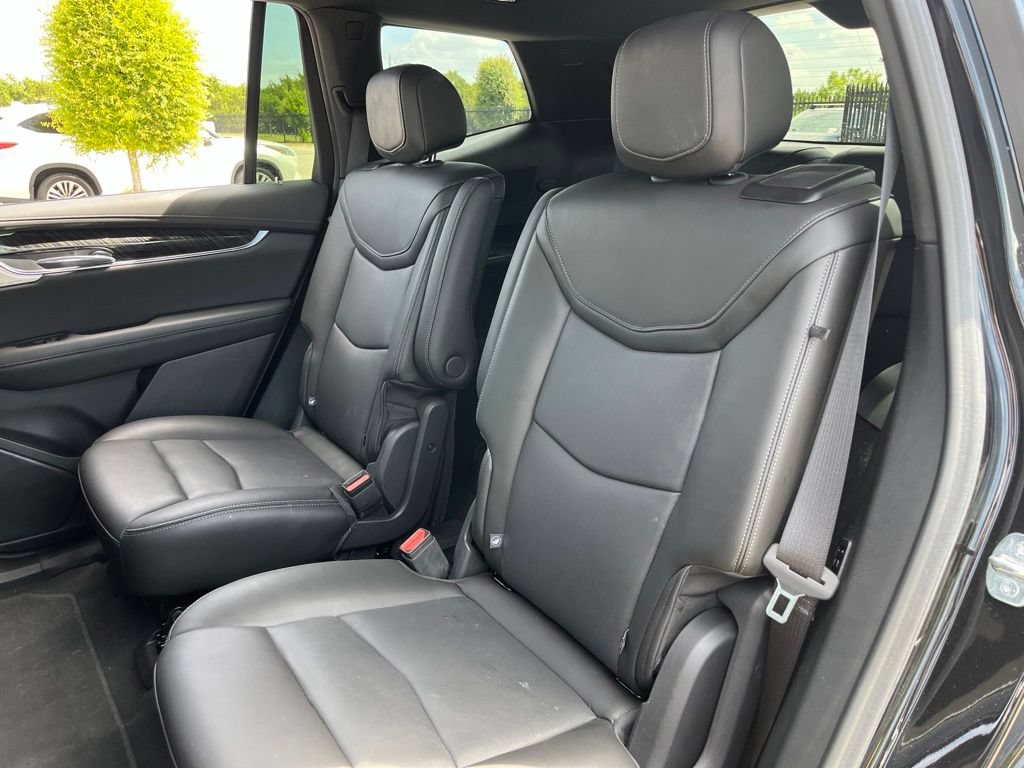 Used 2023 Cadillac XT6 Premium Luxury w/ Technology Package FWD image 26