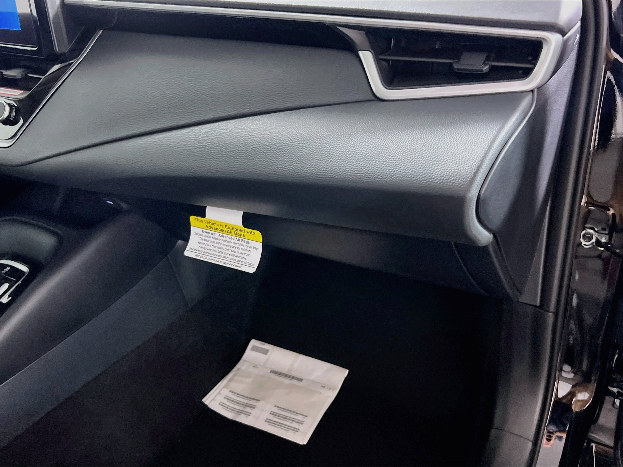 New 2026 Toyota Corolla LE FWD image 33