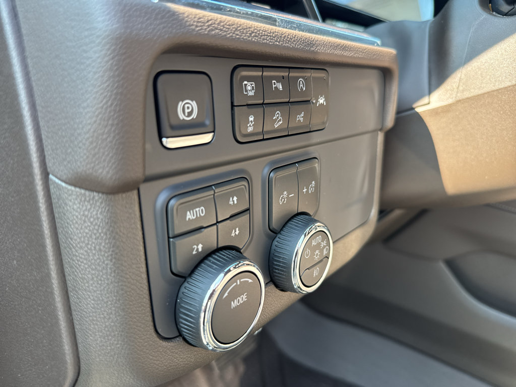 New 2026 Chevrolet Tahoe Z71 w/ Comfort Package AWD/4WD image 14