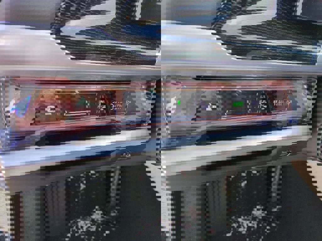 New 2026 BMW 740i xDrive w/ Executive Package image 20