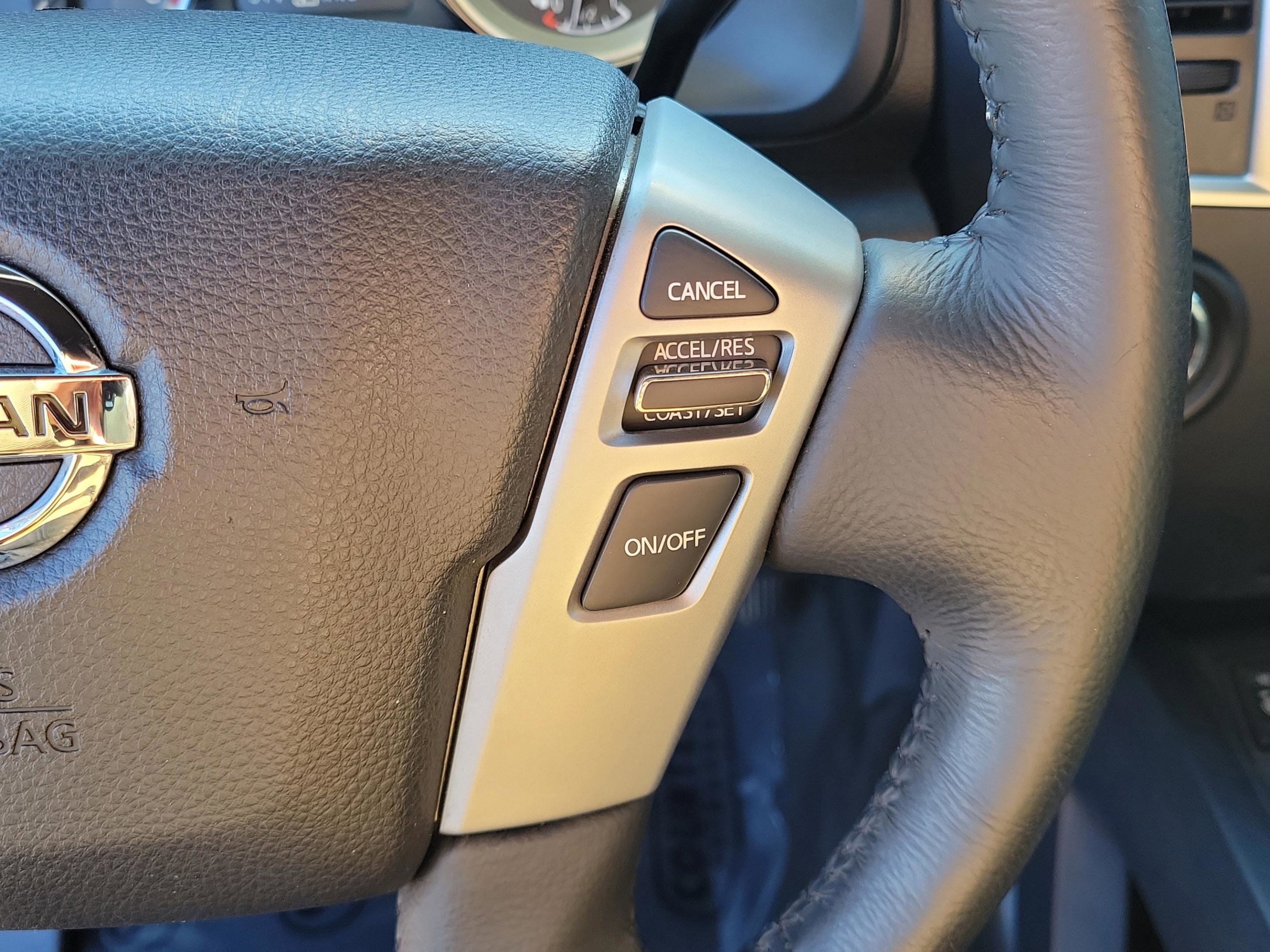 Used 2019 Nissan Titan SV w/ SV Convenience Package image 26