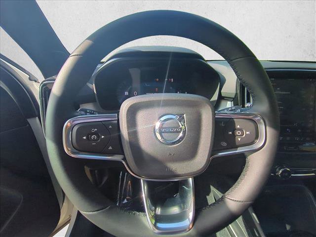 Used 2026 Volvo XC40 B5 Ultra w/ Protection Package Premier image 30