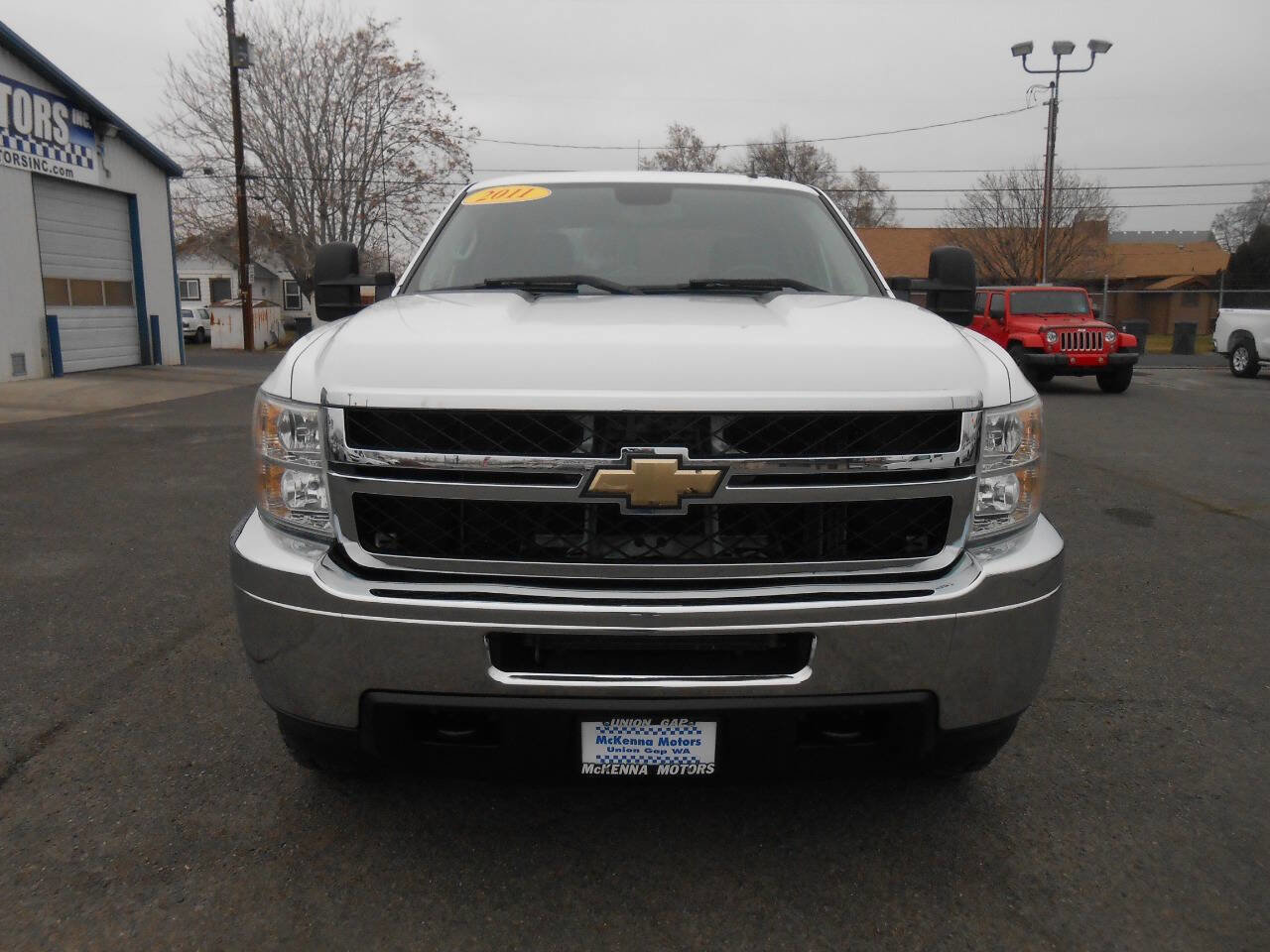 Used 2011 Chevrolet Silverado 3500 LT AWD/4WD image 4