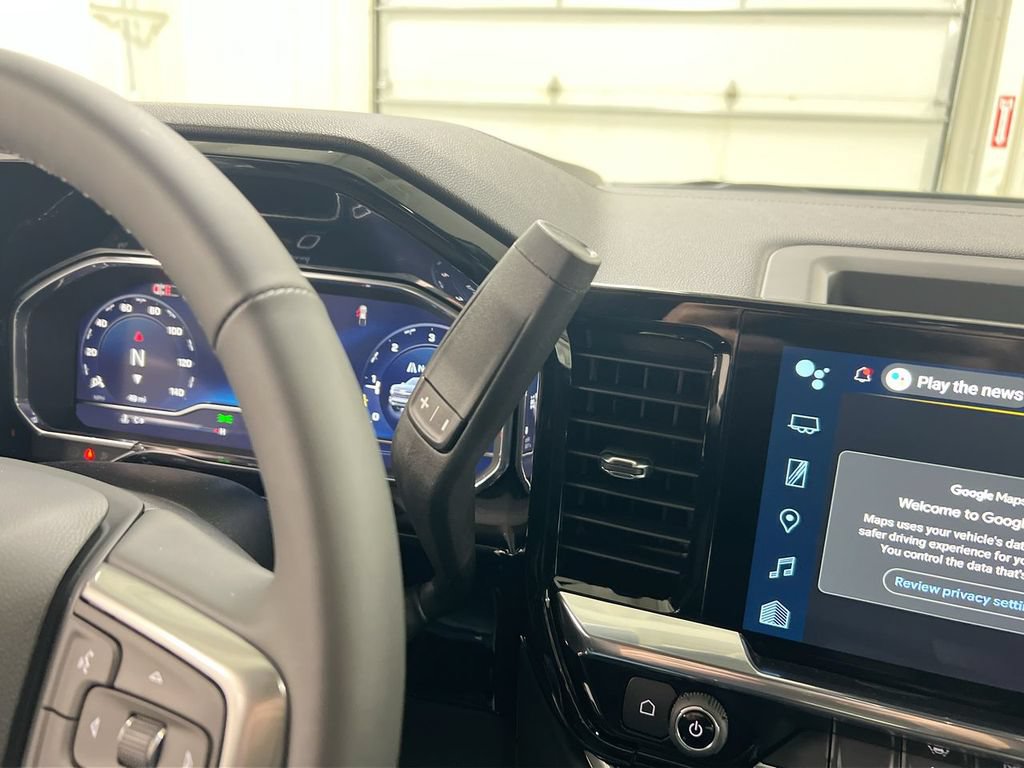 Used 2025 Chevrolet Silverado 1500 LT AWD/4WD image 17