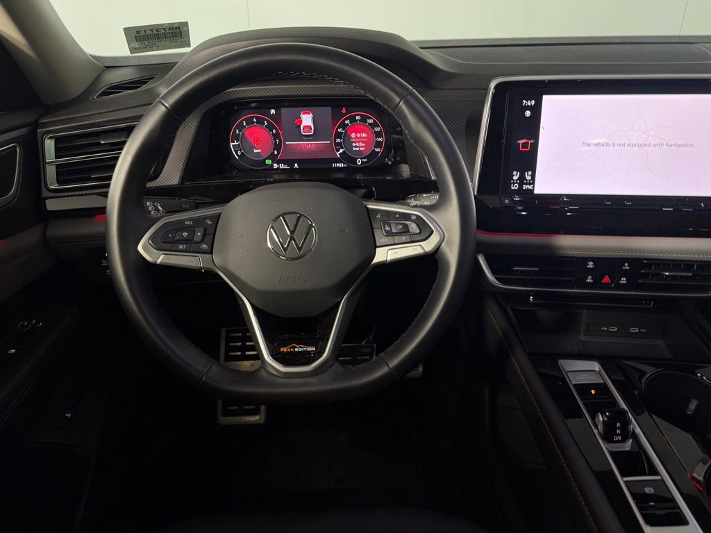 Used 2024 Volkswagen Atlas Peak Edition SE AWD/4WD image 14