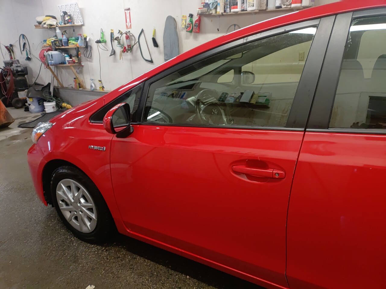 Used 2017 Toyota Prius V Two FWD image 4