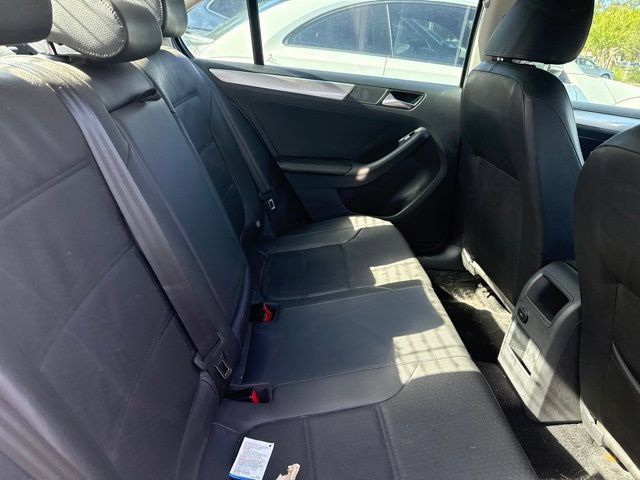 Used 2015 Volkswagen Jetta SE FWD image 11