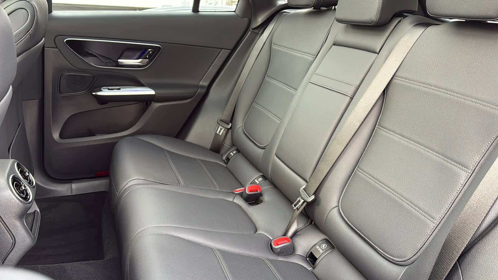 New 2026 Mercedes-Benz GLC 300 4MATIC image 31