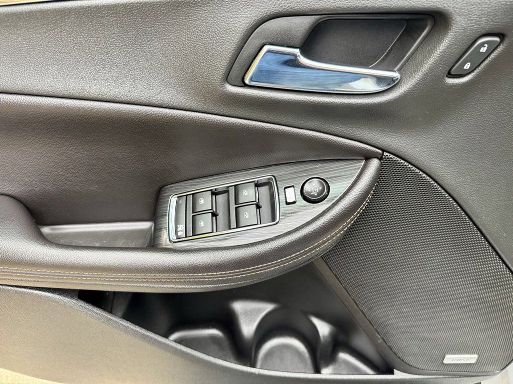 Used 2019 Chevrolet Impala Premier image 16