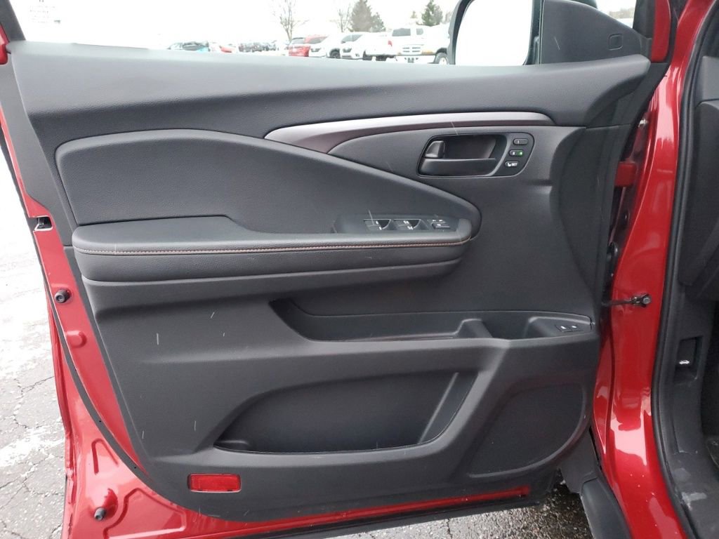 Certified 2023 Honda Passport TrailSport image 13