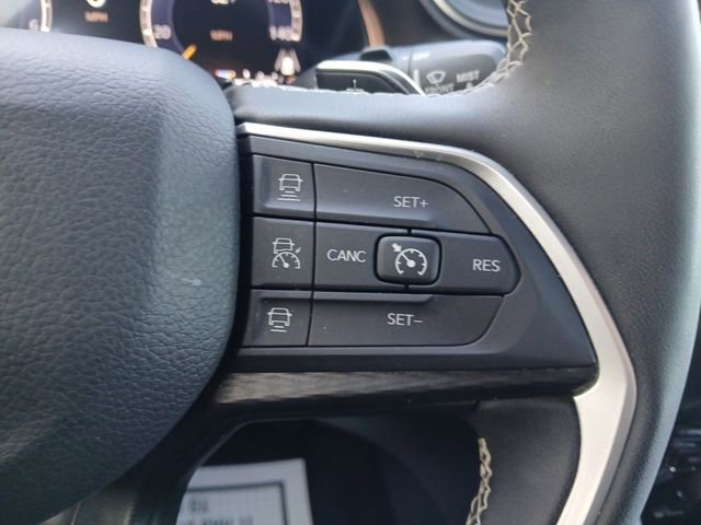 Used 2024 Jeep Grand Cherokee L Laredo image 21