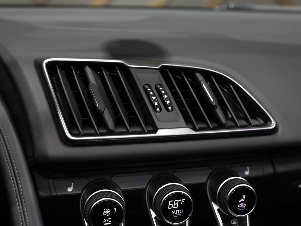 Used 2023 Audi R8 V10 performance w/ Carbon Exterior Package image 29