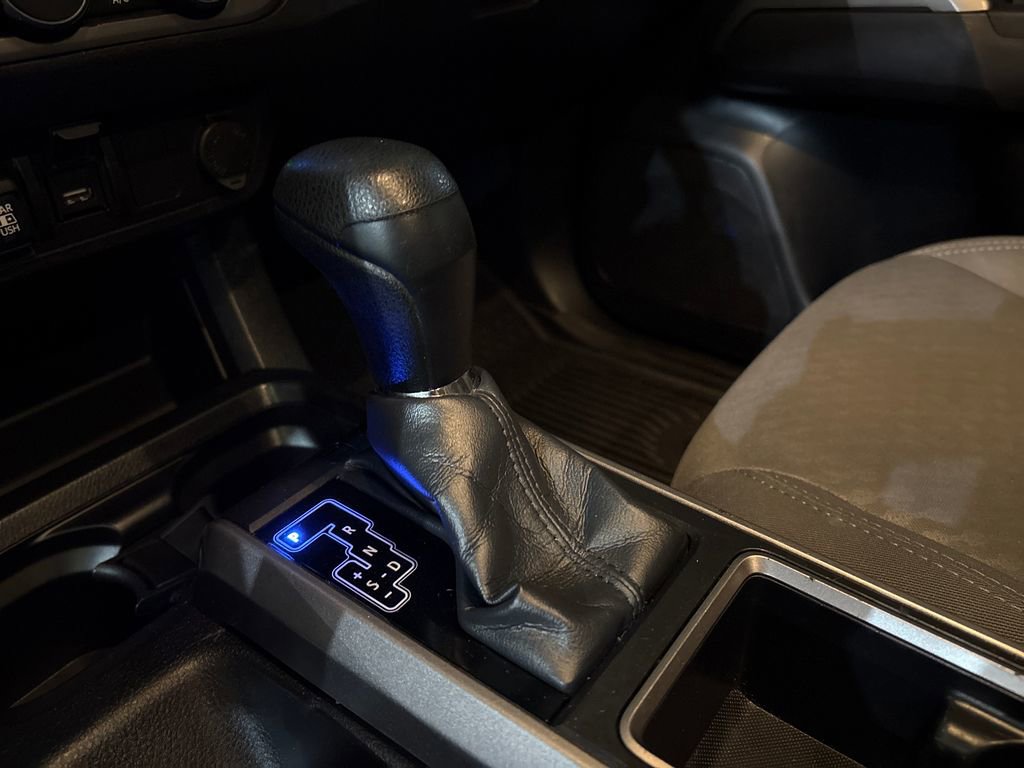 Used 2021 Toyota Tacoma SR5 w/ Technology Package image 23