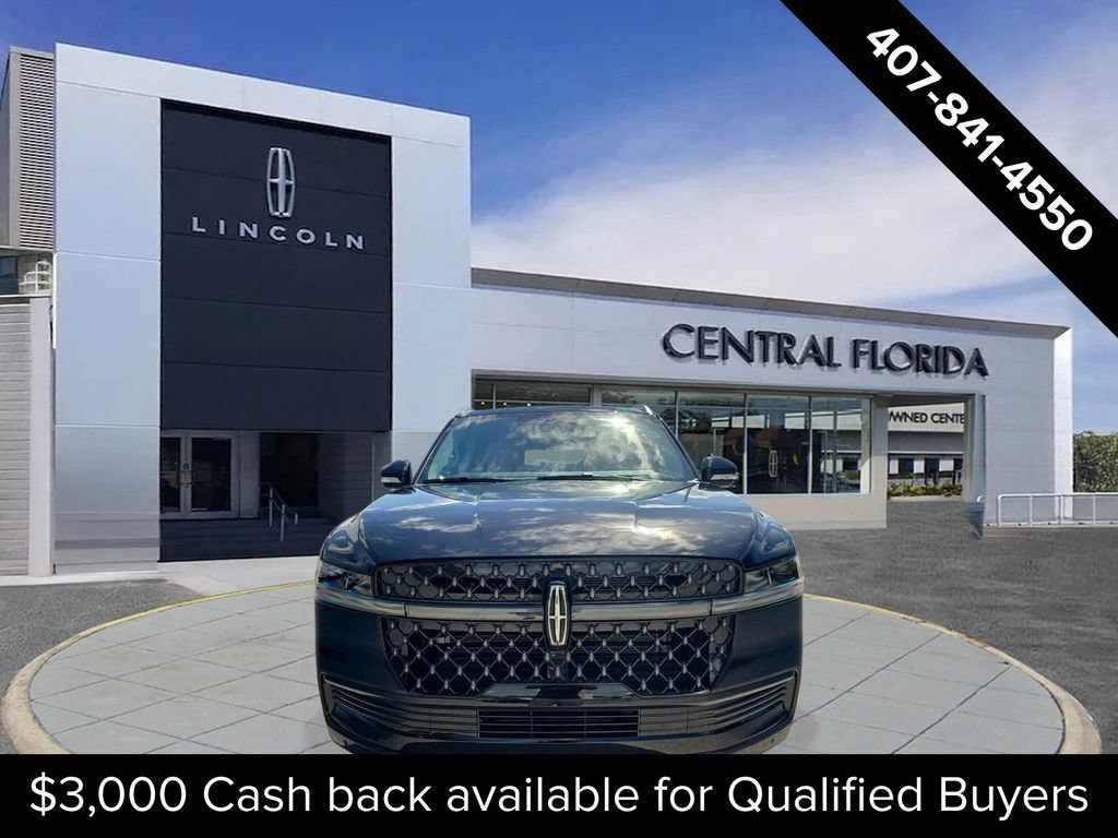 New 2026 Lincoln Navigator L Black Label AWD/4WD image 2