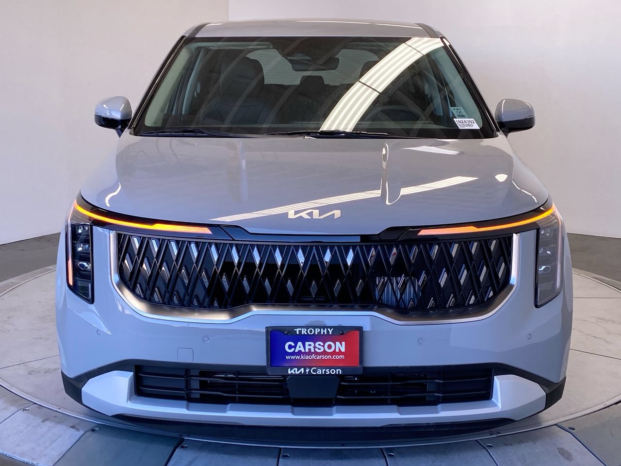 New 2027 Kia Carnival LXS FWD image 8