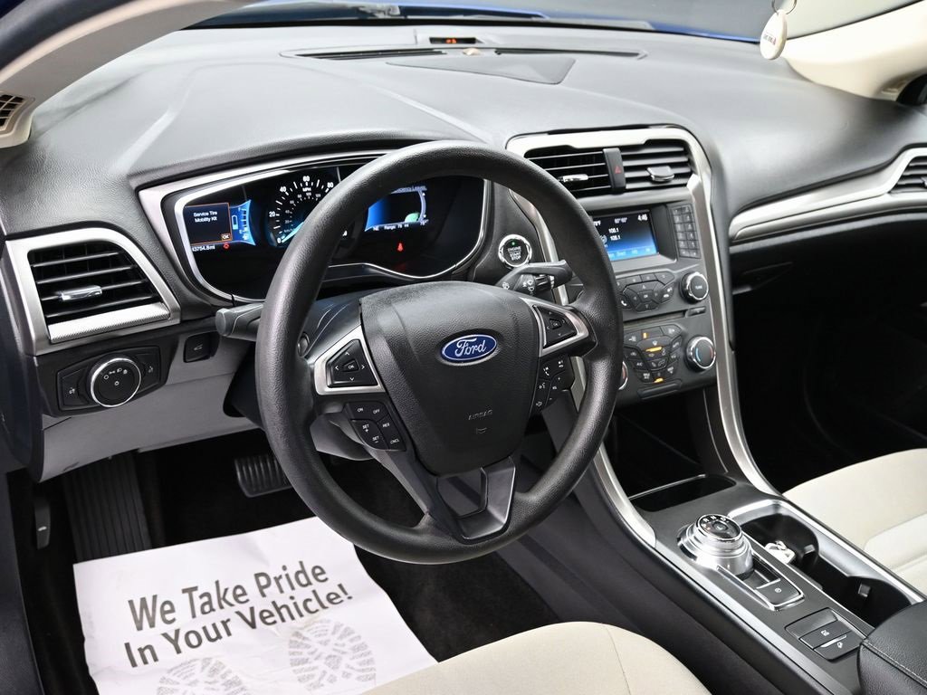 Used 2018 Ford Fusion S image 15