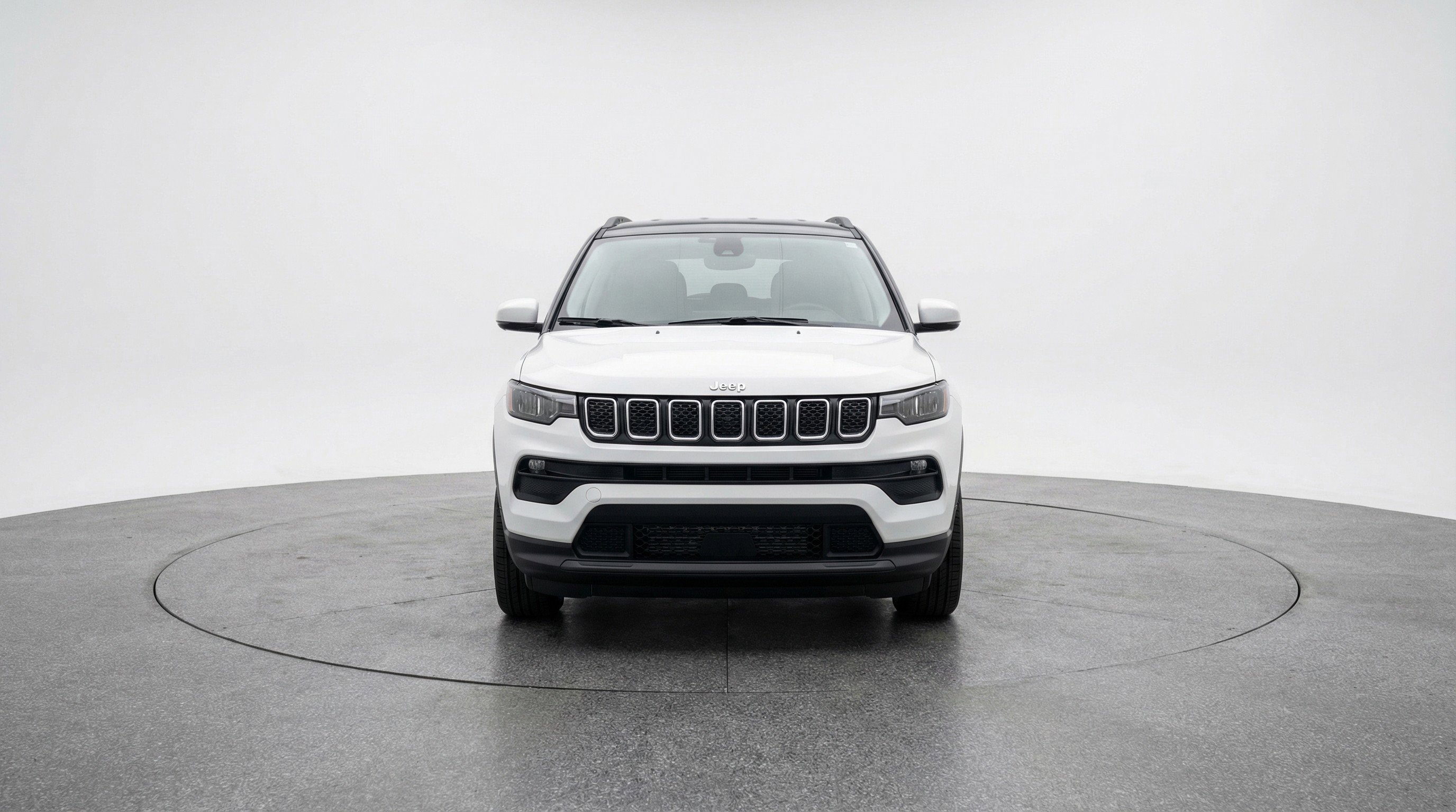 Used 2025 Jeep Compass Latitude image 2