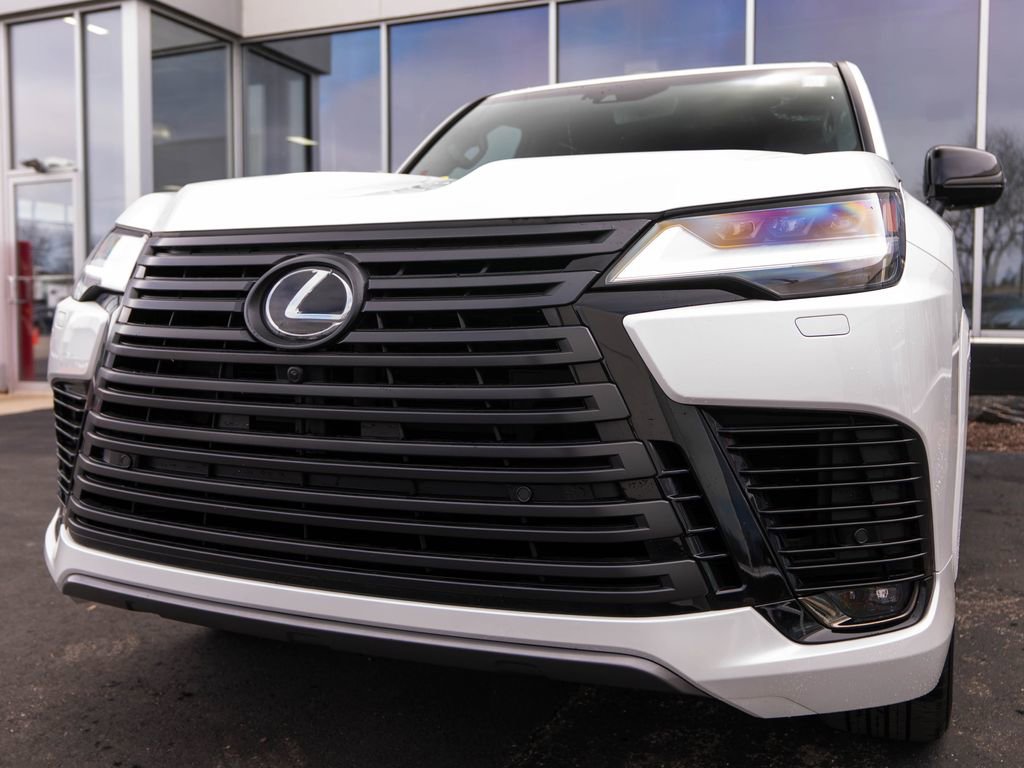 Used 2024 Lexus LX 600 4WD w/ Appearance Package image 13
