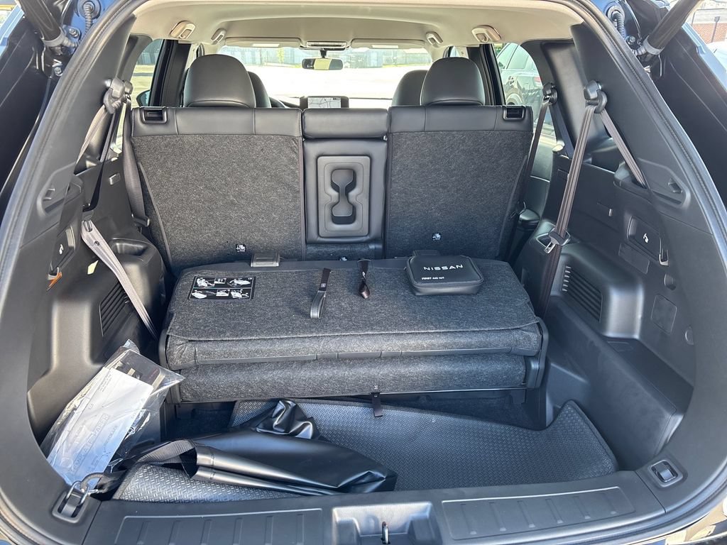 New 2026 Nissan Rogue SL AWD/4WD image 18