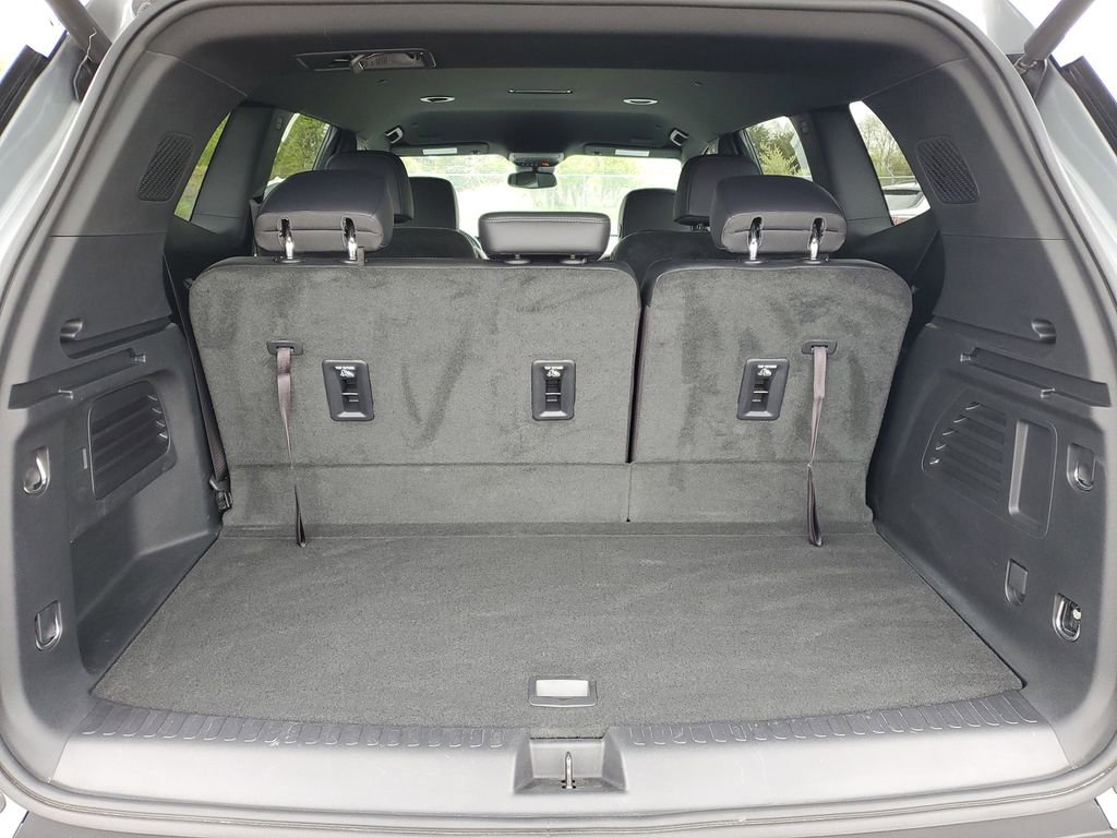Used 2024 GMC Acadia Elevation w/ LPO, Floor Liner Package AWD/4WD image 31