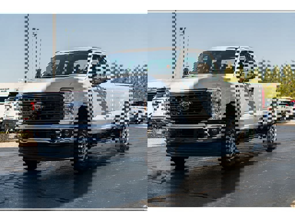 New 2026 Ford F250 XL image 2