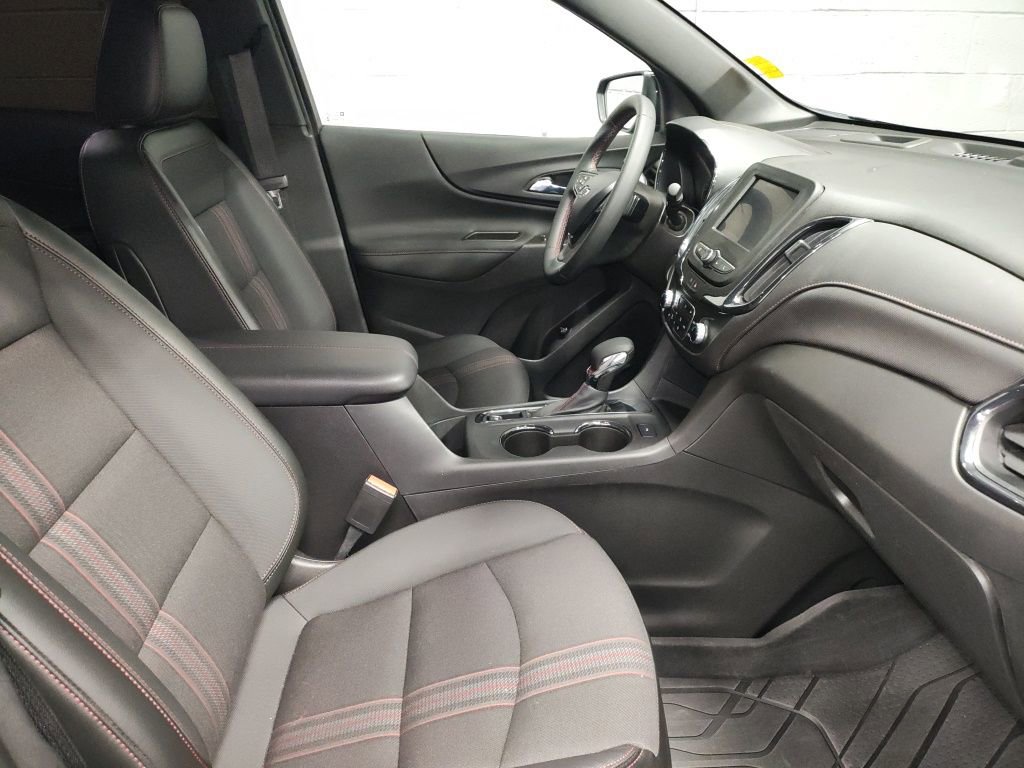 Used 2023 Chevrolet Equinox RS w/ LPO, Floor Liner Package image 7