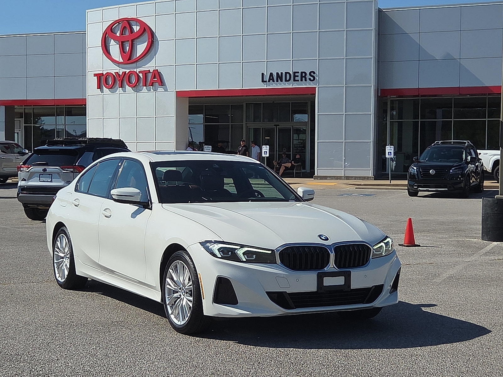 Used 2023 BMW 330i xDrive Sedan w/ Driving Assistance Package AWD/4WD image 1