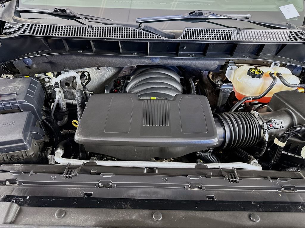 Used 2022 Chevrolet Silverado 1500 LT AWD/4WD image 36