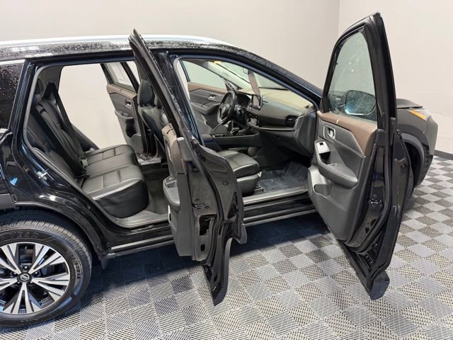 Used 2021 Nissan Rogue SV w/ Premium Package AWD/4WD image 21